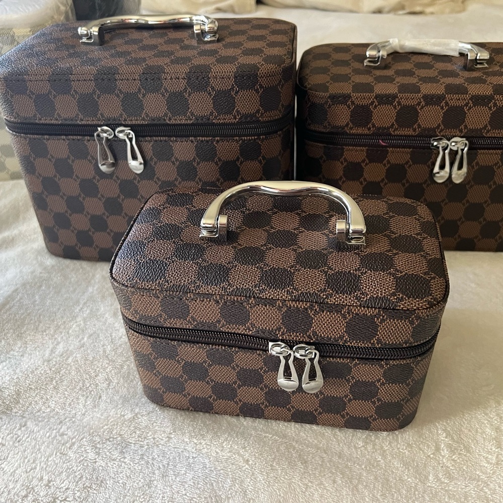 Cosmetic bag NEW😍